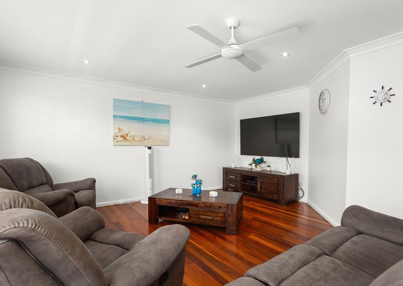 Photo - 4 Yellowfin Avenue, Old Bar NSW 2430 - Image 9