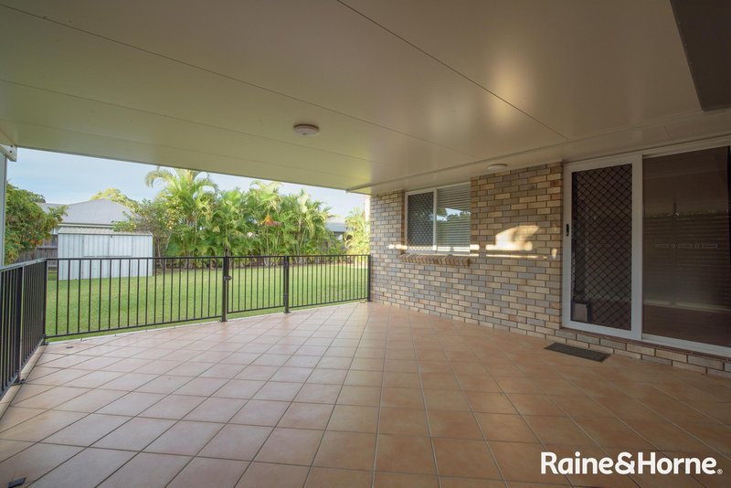 4 Yellowpatch Avenue, Clinton QLD 4680