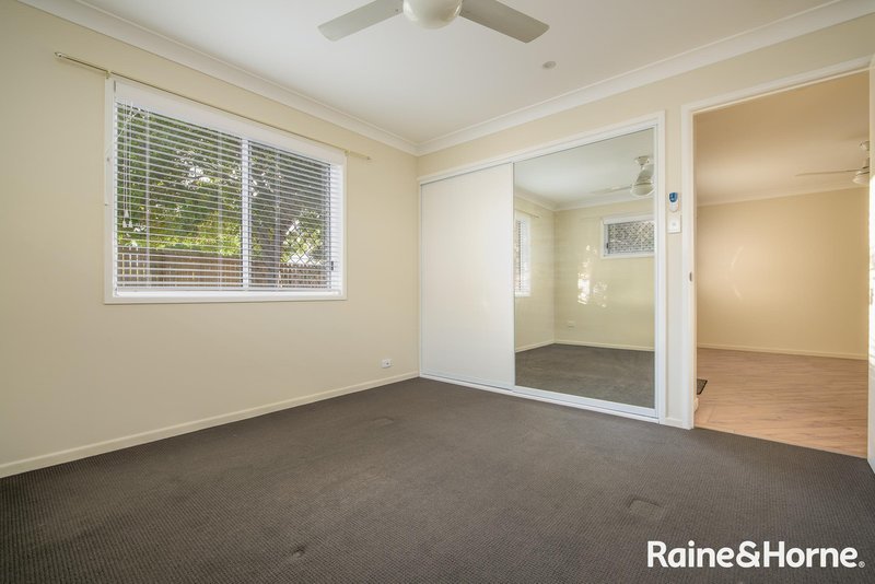 Photo - 4 Yellowpatch Avenue, Clinton QLD 4680 - Image 14