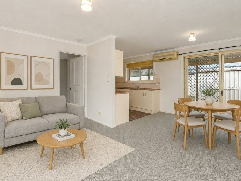 Photo - 4 Zenca Court, Murray Bridge SA 5253 - Image 2