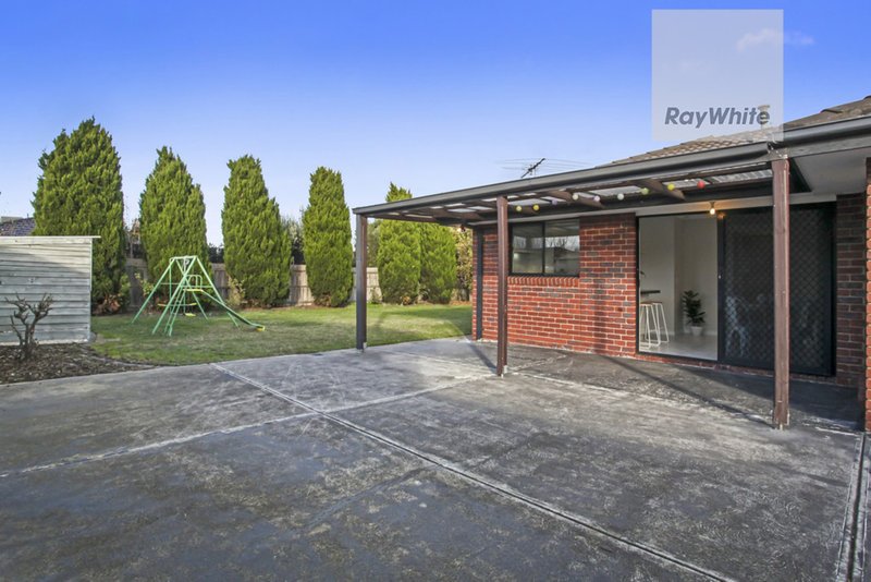 Photo - 4 Zennor Court, Craigieburn VIC 3064 - Image 12