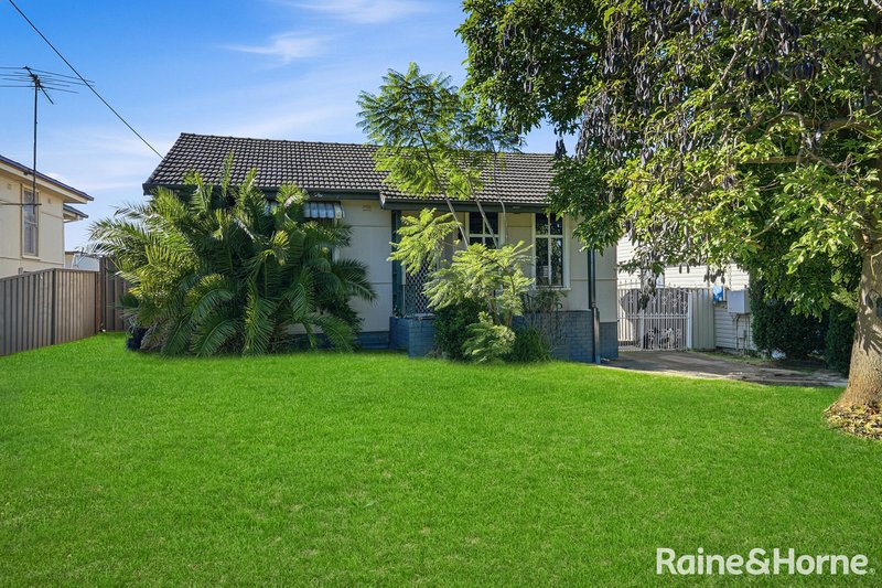 Photo - 40 & 40A Adams Crescent, St Marys NSW 2760 - Image 2