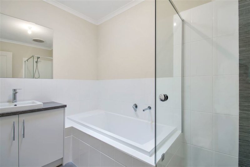 Photo - 40 - 42 Douglas Drive, Mawson Lakes SA 5095 - Image 11