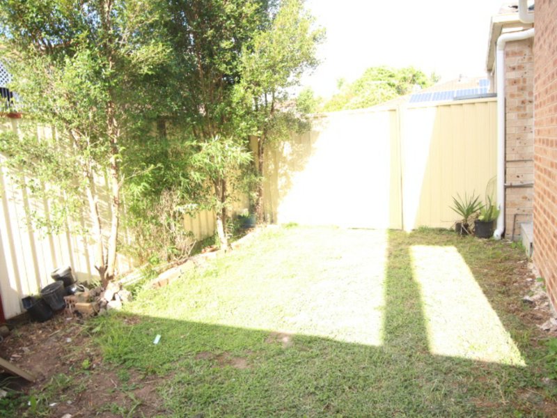 Photo - 40 a Wood Lark Place, Glenfield NSW 2167 - Image 6