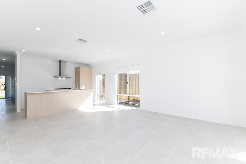 Photo - 40 Affinity Circuit, Yanchep WA 6035 - Image 6