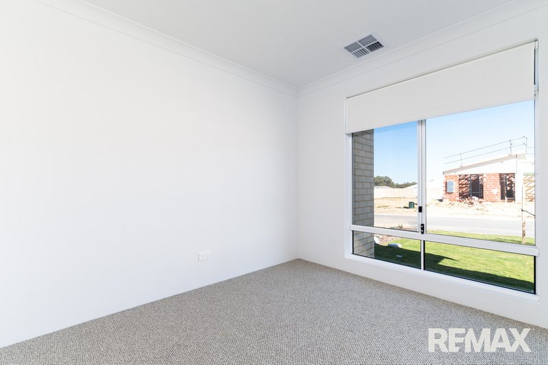Photo - 40 Affinity Circuit, Yanchep WA 6035 - Image 10