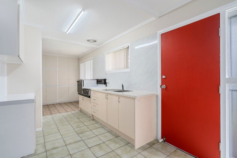 Photo - 40 Alderwood Street, Acacia Ridge QLD 4110 - Image 9