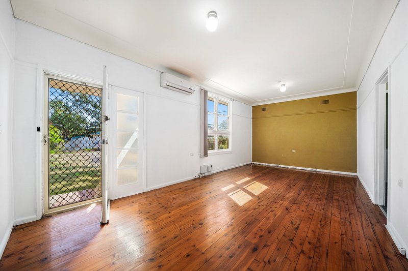 Photo - 40 Allen Road, Blacktown NSW 2148 - Image 3