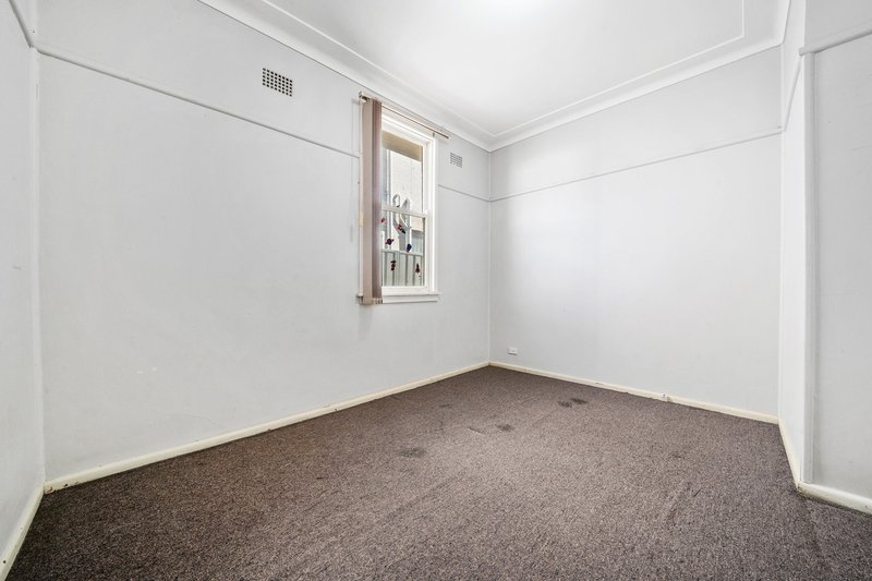 Photo - 40 Allen Road, Blacktown NSW 2148 - Image 6