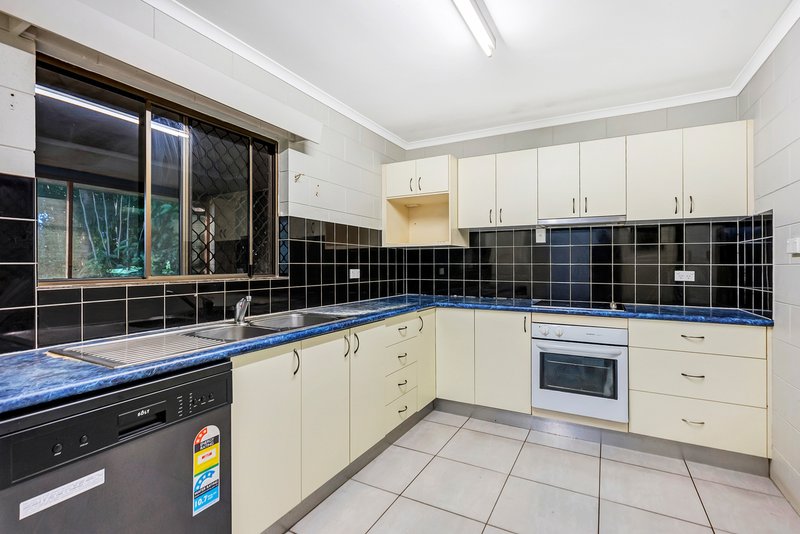 Photo - 40 Anderson Road, Woree QLD 4868 - Image 3