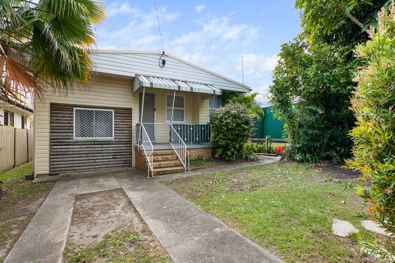 Photo - 40 Anzac Avenue, Redcliffe QLD 4020 - Image 9