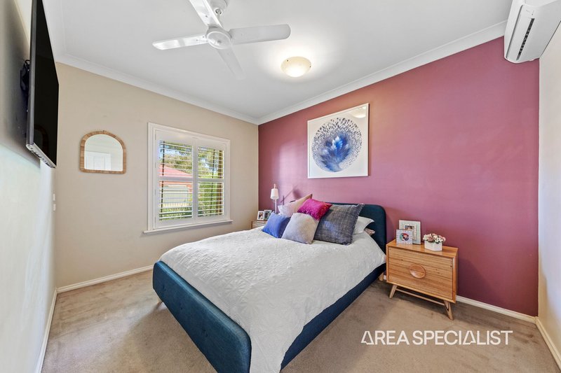 Photo - 40 Ashwood Grove, Pakenham VIC 3810 - Image 8