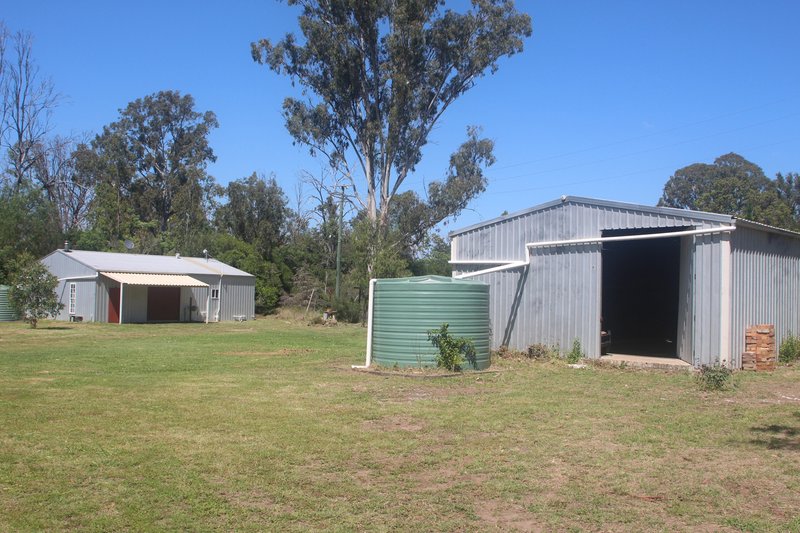 Photo - 40 Bakers Rd , Mount Colliery QLD 4370 - Image 5