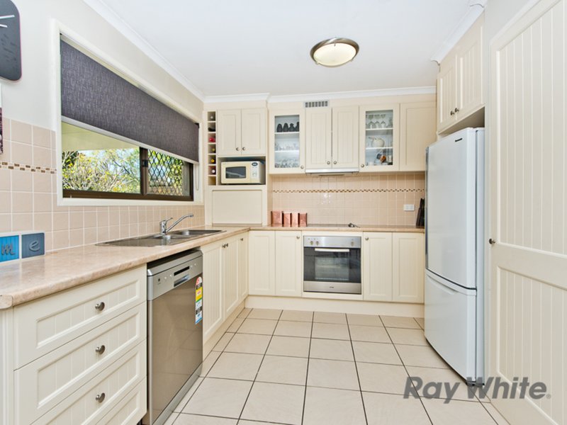 Photo - 40 Ballynde Street, Bracken Ridge QLD 4017 - Image 2