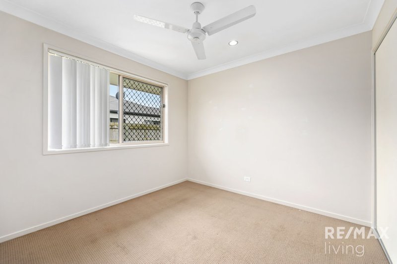 Photo - 40 Bangalow Street, Morayfield QLD 4506 - Image 10