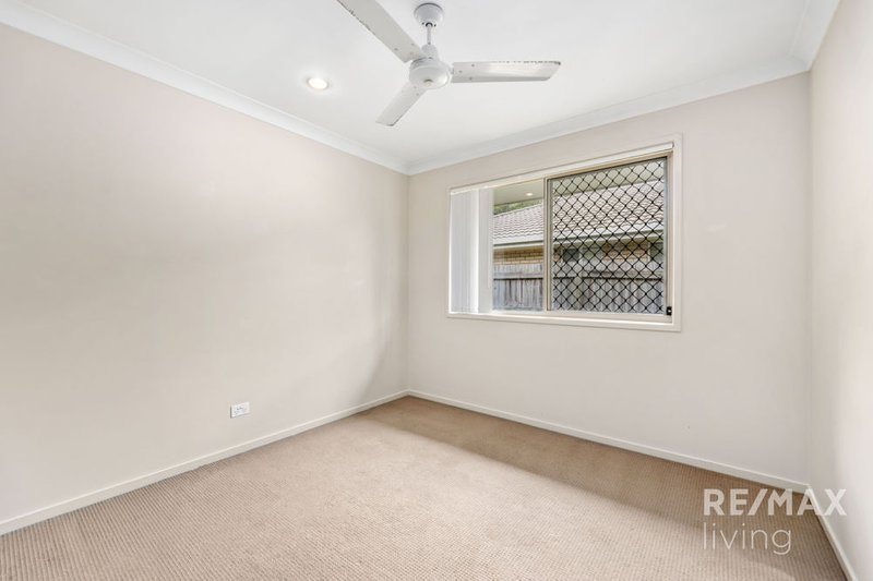 Photo - 40 Bangalow Street, Morayfield QLD 4506 - Image 11