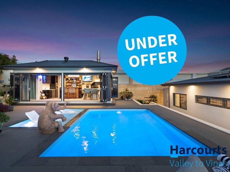 Photo - 40 Barquentine Avenue, Jindalee WA 6036 - Image 1