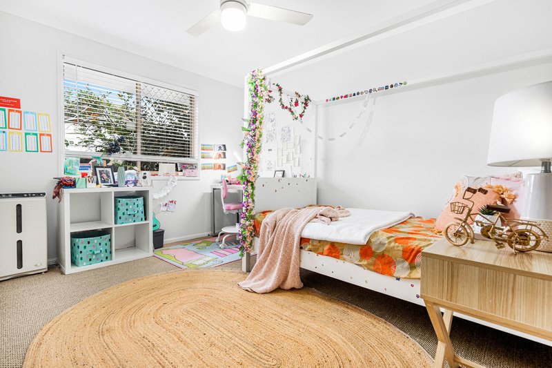 Photo - 40 Barramay Street, Manly West QLD 4179 - Image 9