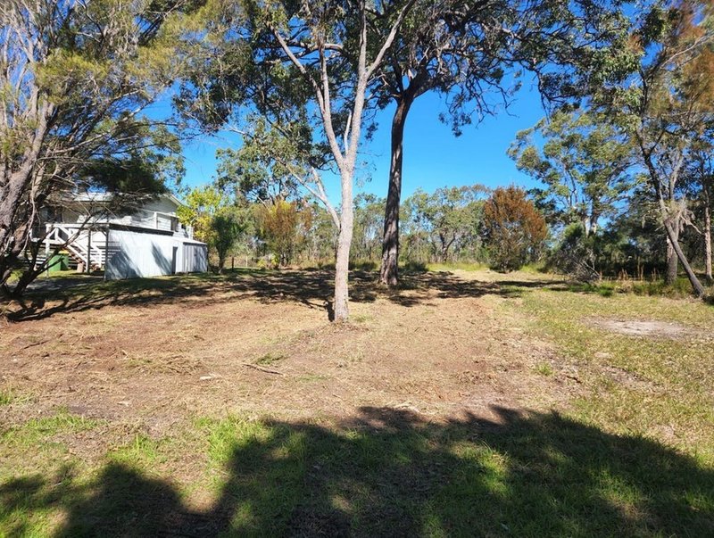 Photo - 40 Barramundi Street, Macleay Island QLD 4184 - Image 4