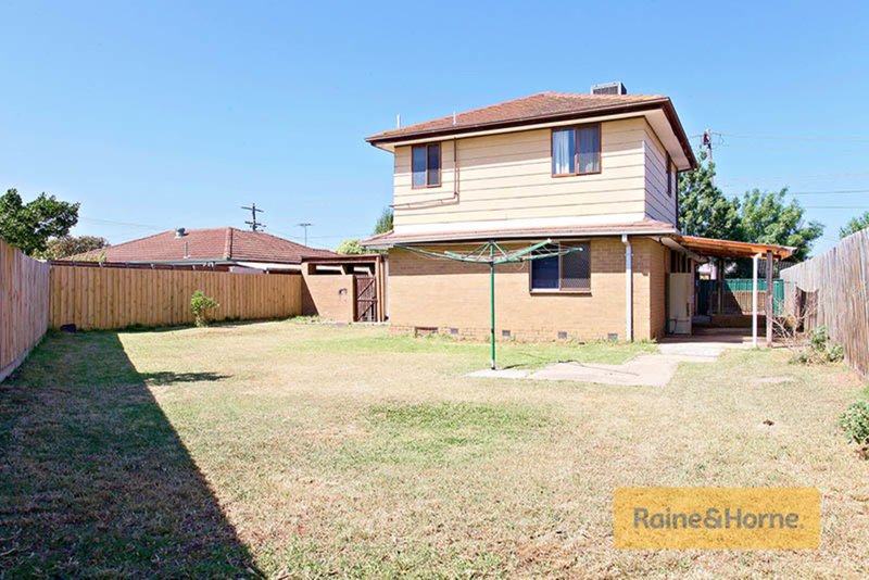 Photo - 40 Barries Road, Melton VIC 3337 - Image 13