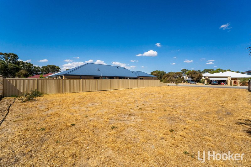 Photo - 40 Batavia Quays , South Yunderup WA 6208 - Image 10