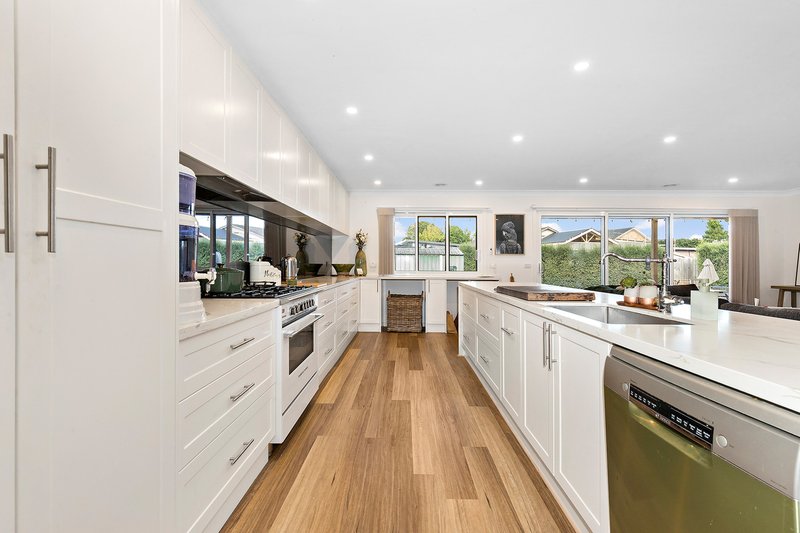 Photo - 40 Belar Avenue, Frankston VIC 3199 - Image 1