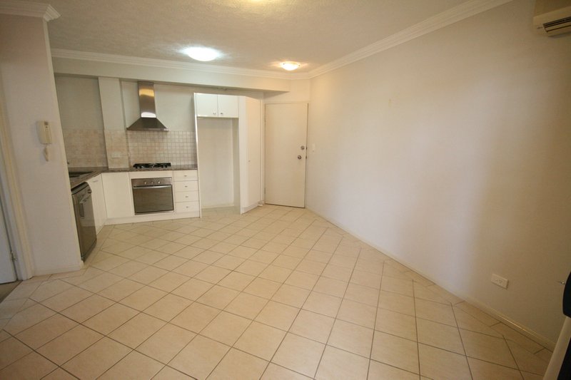 Photo - 40 Bell Street, Kangaroo Point QLD 4169 - Image 4