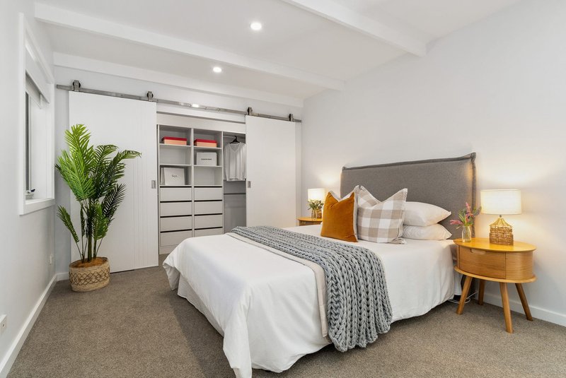 Photo - 40 Belvedere Road, Seaford VIC 3198 - Image 3