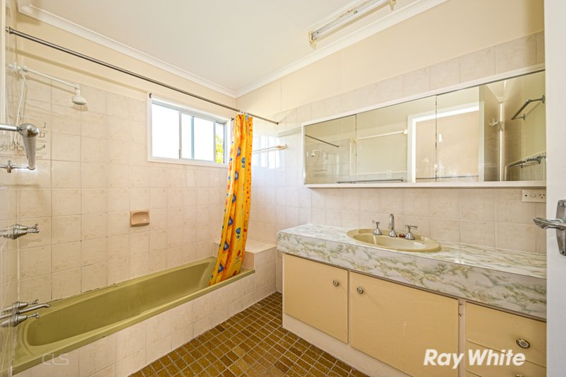 Photo - 40 Bestman Avenue, Bongaree QLD 4507 - Image 9