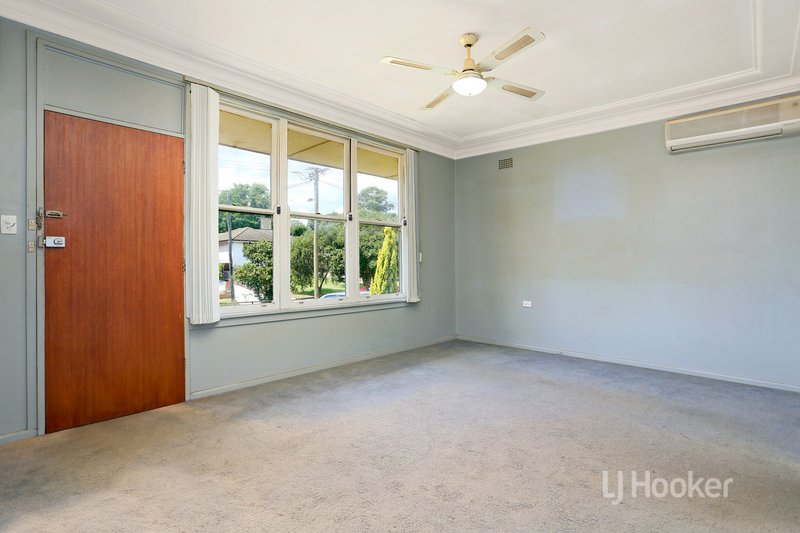 Photo - 40 Blaxland Street, Lalor Park NSW 2147 - Image 3