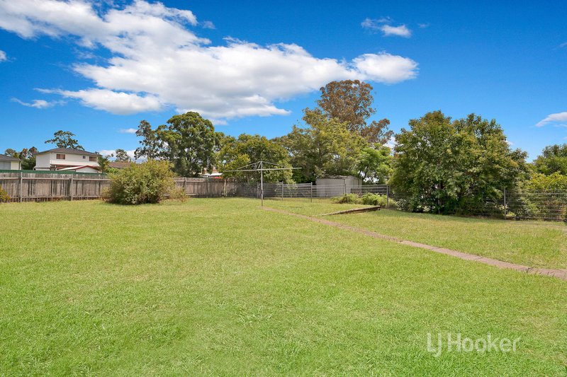 Photo - 40 Blaxland Street, Lalor Park NSW 2147 - Image 5