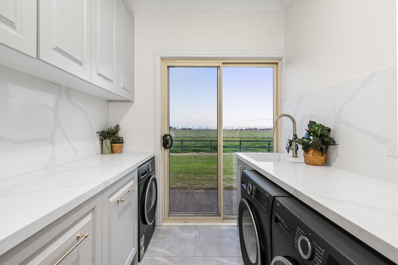 Photo - 40 Bloomfield Lane, Cardinia VIC 3978 - Image 18