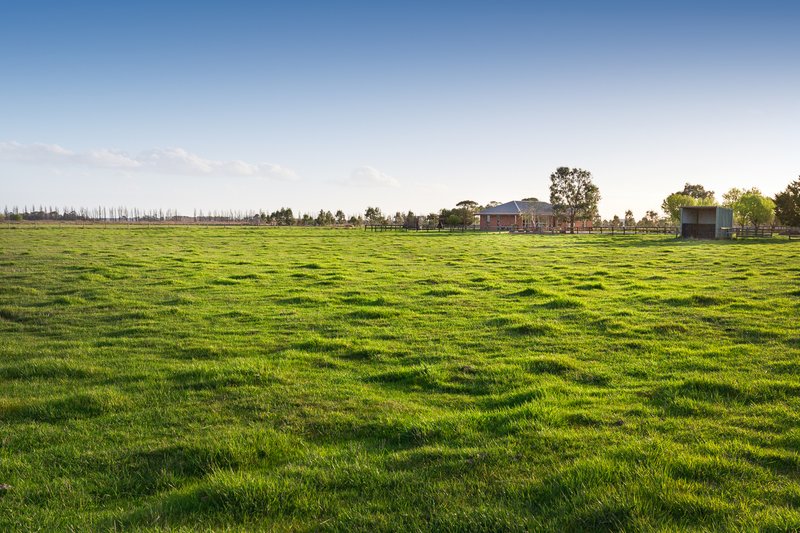 Photo - 40 Bloomfield Lane, Cardinia VIC 3978 - Image 19