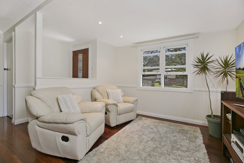 Photo - 40 Boambillee Street, Mount Gravatt East QLD 4122 - Image 2