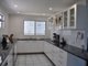 Photo - 40 Booth Avenue, Tannum Sands QLD 4680 - Image 3