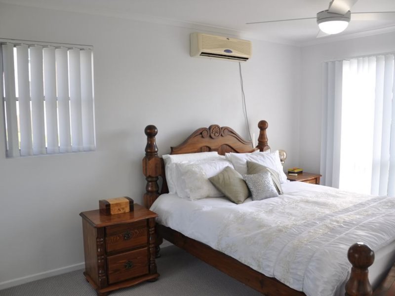 Photo - 40 Booth Avenue, Tannum Sands QLD 4680 - Image 9