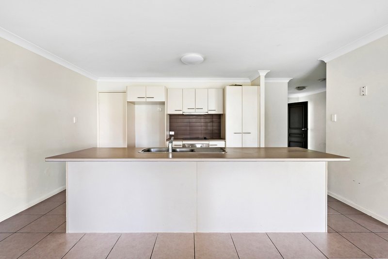 Photo - 40 Briggs Drive, Caboolture QLD 4510 - Image 10