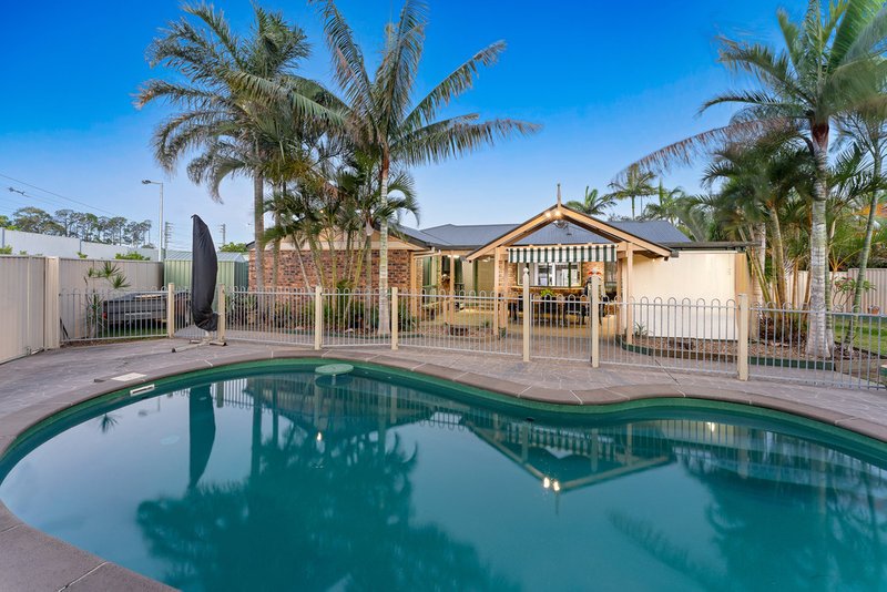 Photo - 40 Camarsh Drive, Murrumba Downs QLD 4503 - Image 20