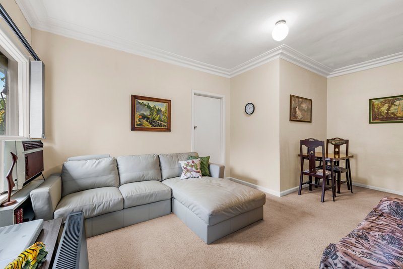 Photo - 40 Canterbury Road, Blackburn South VIC 3130 - Image 4