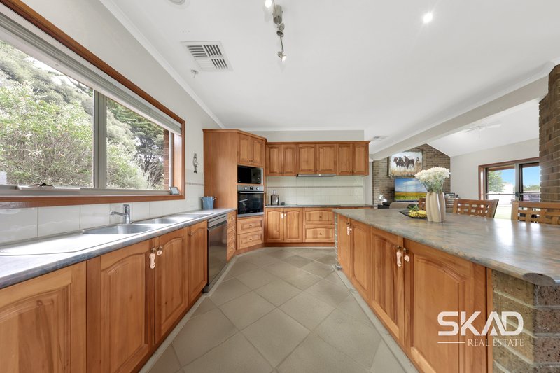 Photo - 40 Captain Pearson Drive, Mickleham VIC 3064 - Image 4