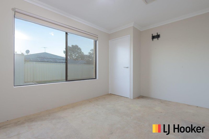 Photo - 40 Carbine Loop, Banksia Grove WA 6031 - Image 15