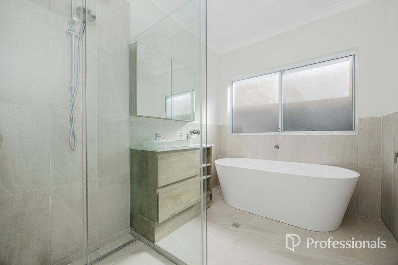 Photo - 40 Casina Way, Jindalee WA 6036 - Image 15