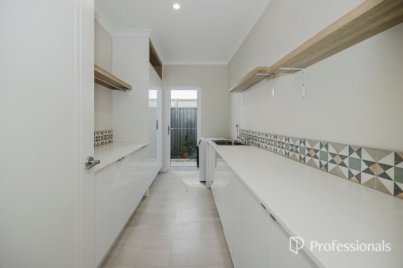 Photo - 40 Casina Way, Jindalee WA 6036 - Image 16