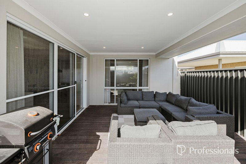 Photo - 40 Casina Way, Jindalee WA 6036 - Image 18