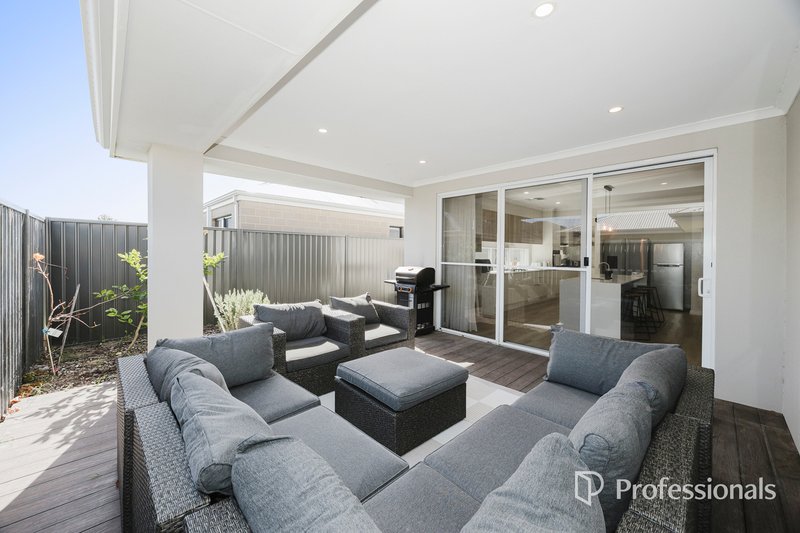 Photo - 40 Casina Way, Jindalee WA 6036 - Image 20