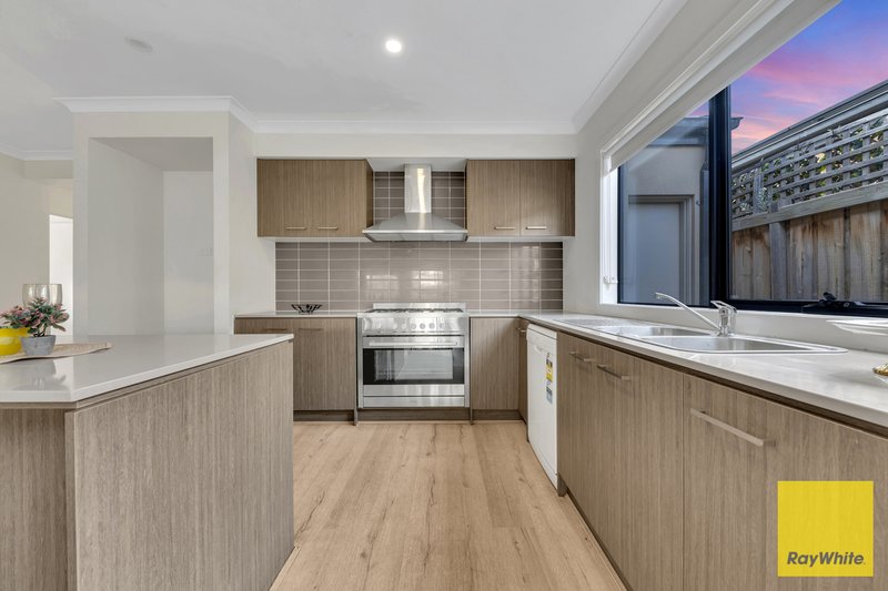 Photo - 40 Cassinia Circuit, Tarneit VIC 3029 - Image 6