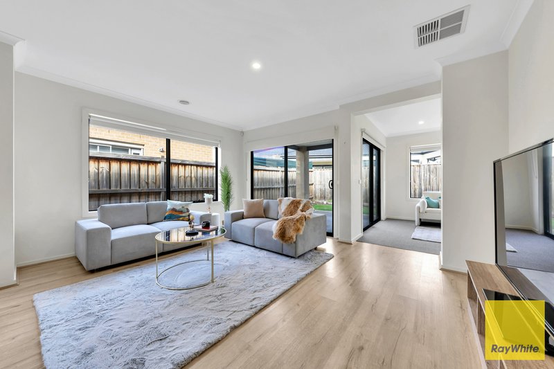 Photo - 40 Cassinia Circuit, Tarneit VIC 3029 - Image 10