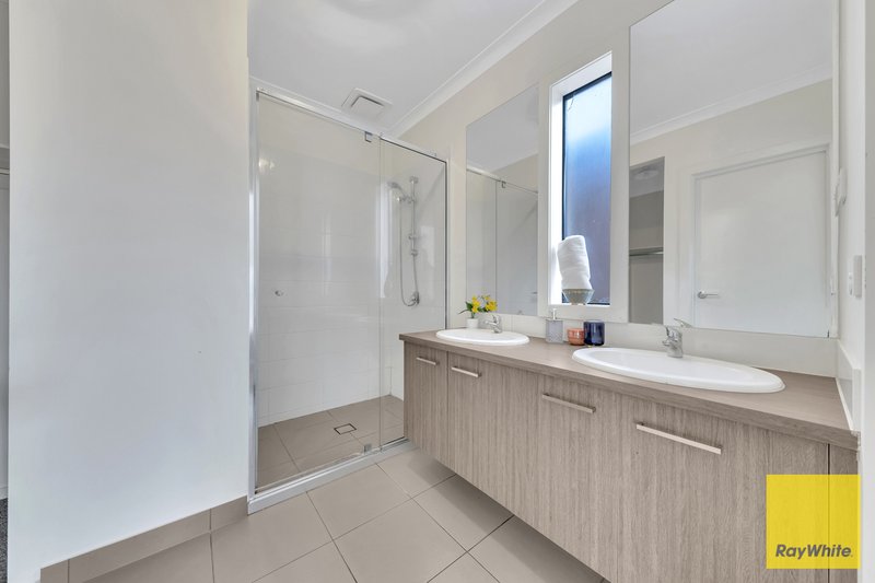 Photo - 40 Cassinia Circuit, Tarneit VIC 3029 - Image 15