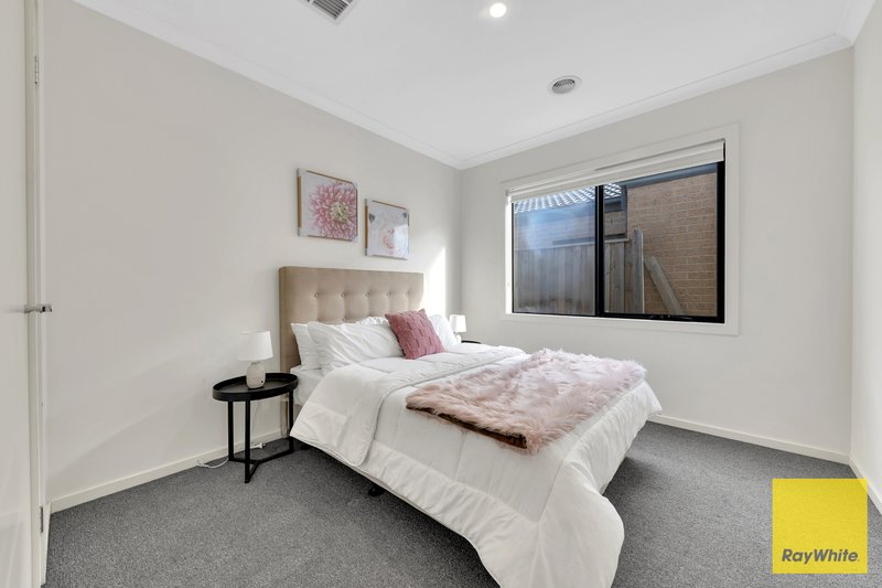 Photo - 40 Cassinia Circuit, Tarneit VIC 3029 - Image 16