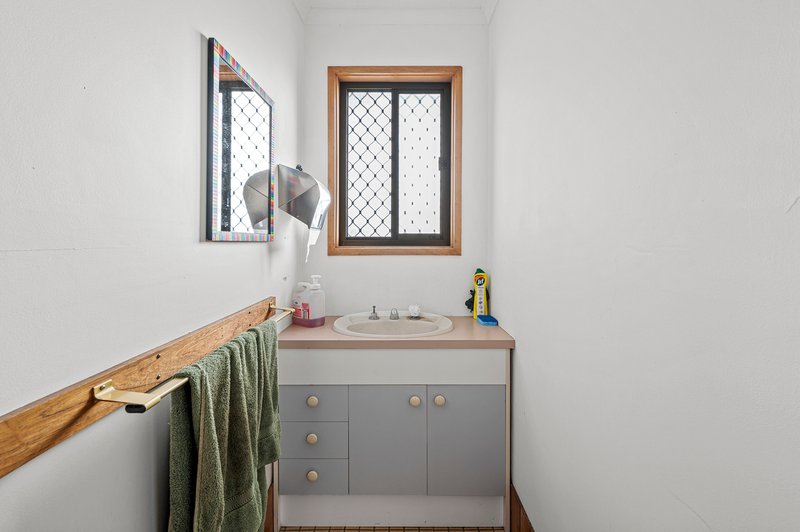 Photo - 40 Chapman Road, Hackham SA 5163 - Image 14